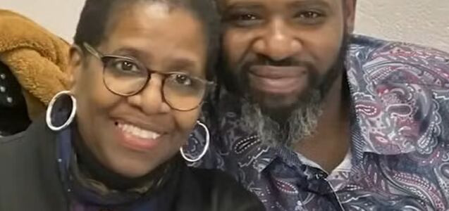 Descubrió que era adoptado y tiempo después que su madre biológica es la dueña de la panadería que frecuentaba