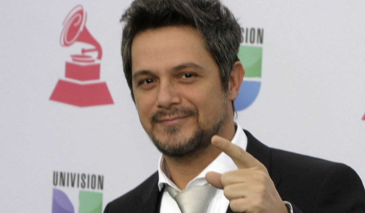 Cuando Alejandro Sanz llegó a la 13ª Entrega Anual de los Premios Grammy Latinos el 15 de noviembre de 2012 en Las Vegas, Nevada (Foto: John Gurzinski / AFP)