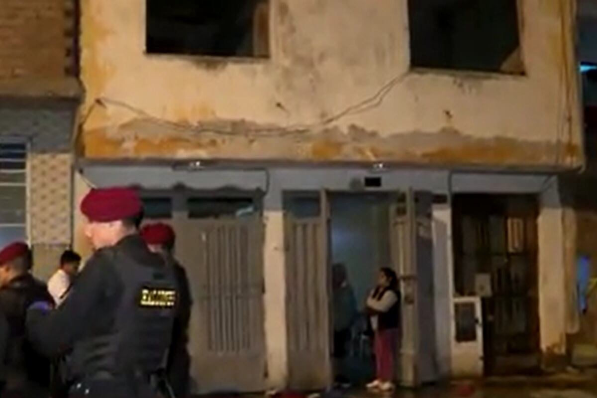 Hombre de 59 años apuñaló varias veces a su esposa tras una discusión. (Foto: Captura/América Noticias)