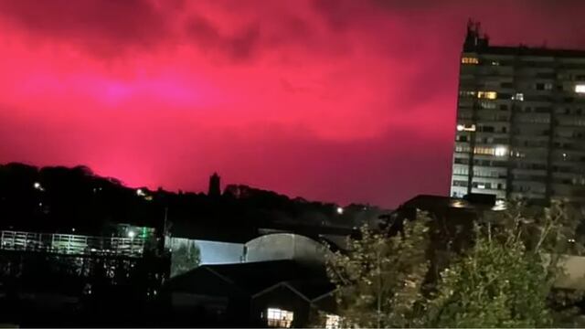 Explicación del fenómeno de cielo rosa que se vio en el Reino Unido