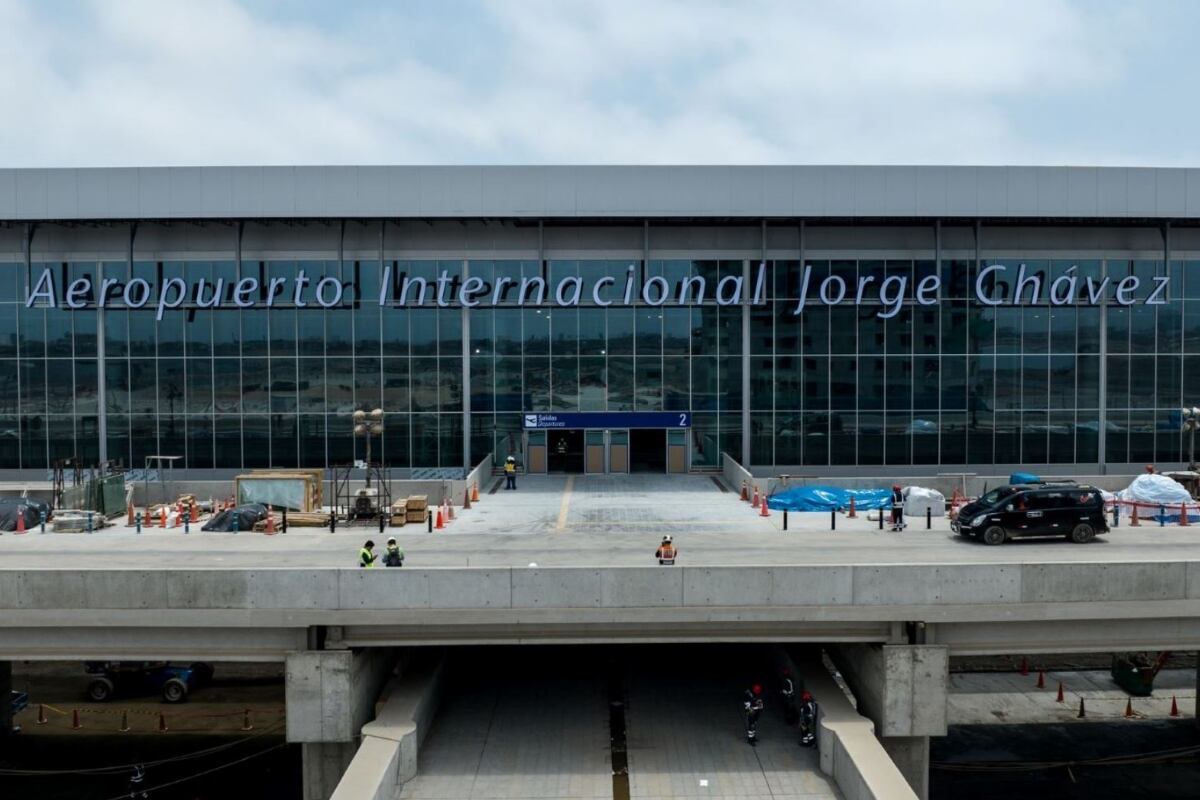 El sistema de manejo de maletas es el principal obstáculo para definir la fecha de inicio. (Foto: Andina)