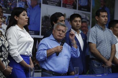 César Acuña pide priorizar investigaciones en el Congreso: “Los que malogran la imagen del primer poder del Estado no tiene corona”