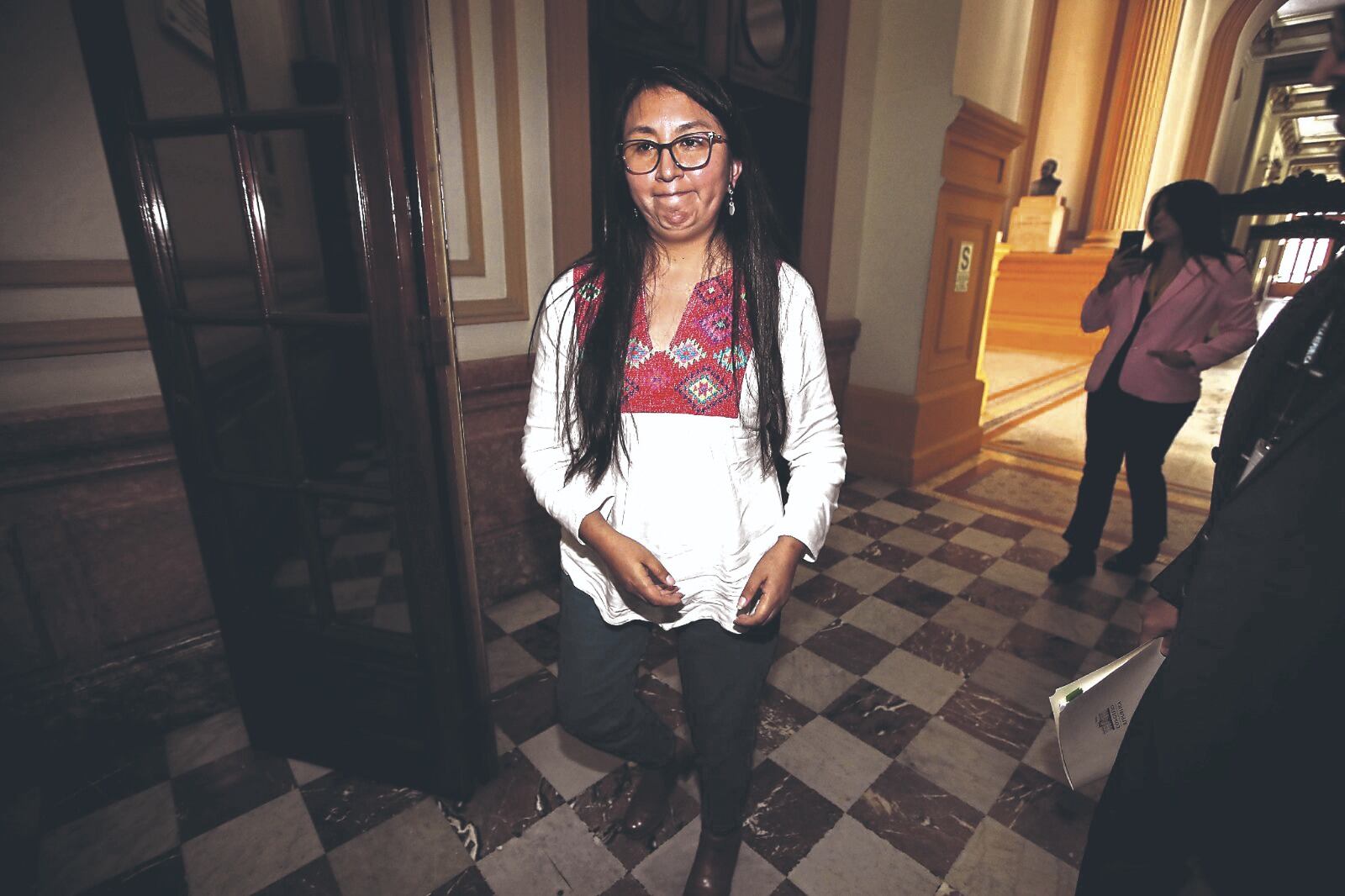 La congresista Ruth Luque y su colega Nieves Limachi presentaron un informe en minoría sobre la investigación contra la Junta Nacional de Justicia (JNJ). (Foto: El Comercio)