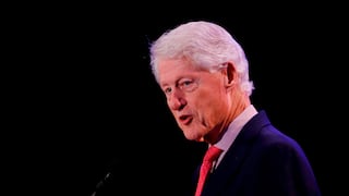 Expresidente de Estados Unidos Bill Clinton fue hospitalizado por una infección