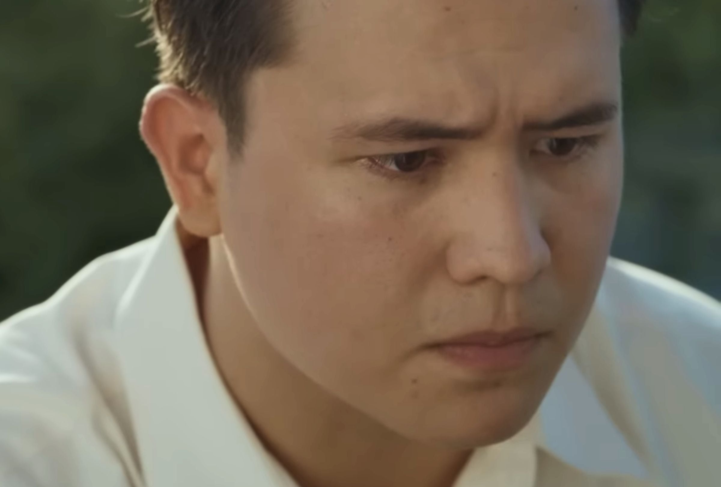 El actor y cantante filipino Juan Karlos Labajo lidera el reparto de "Ojalá me lo hubieras dicho", película dramática del catálogo de la plataforma de streaming de la "N" roja (Foto: Netflix)