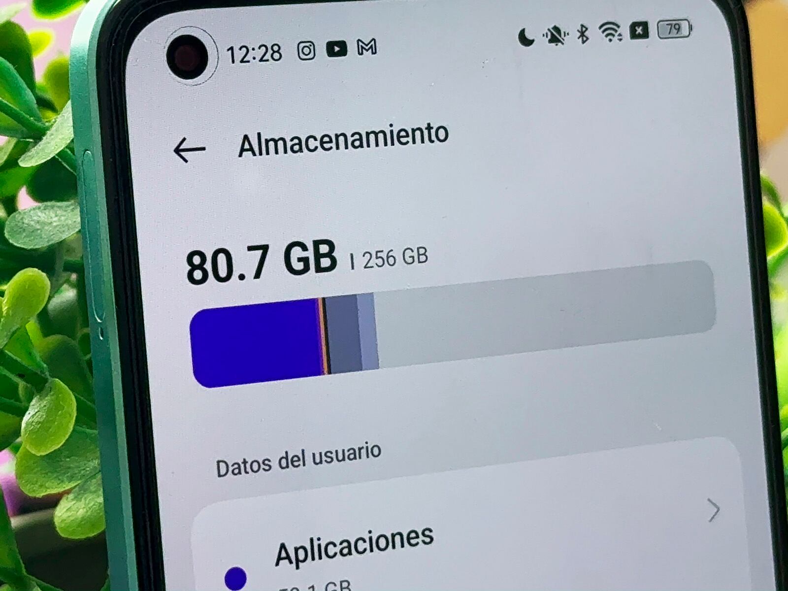 REVIEW | Contamos con 256 GB de almacenamiento interno, pero no se le puede expandir la memoria, por lo que te debes conformar con la nube. (Foto: MAG - Rommel Yupanqui)