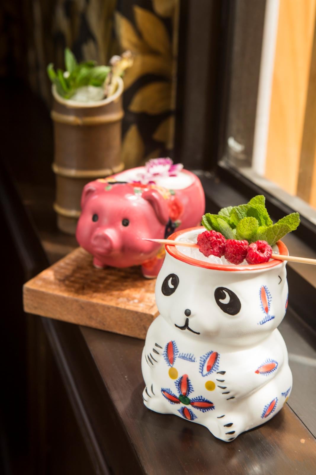 La coctelería del espacio está inspirada en el zodiaco chino y otros elementos simbólicos