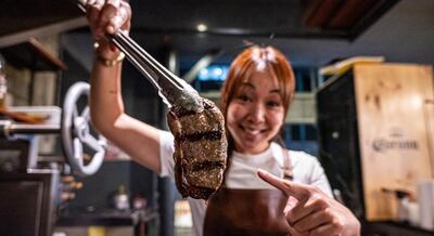 Armento Steakhouse: cómo es y qué pedir en la nueva propuesta de Carolina Uechi, la reina de las brasas