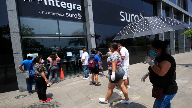Actualmente, en el Congreso se han presentado proyectos de ley para permitir el retiro del fondo de pensiones. (Foto: Andina)