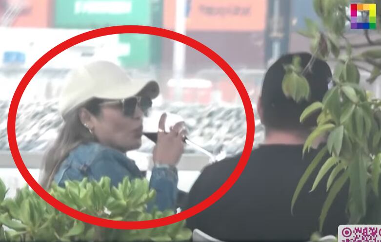 En las imágenes de 'AyF', López toma las supuestas bebidas alcohólicas, sonriendo constantemente a Paul Michael | Foto: Amor y Fuego