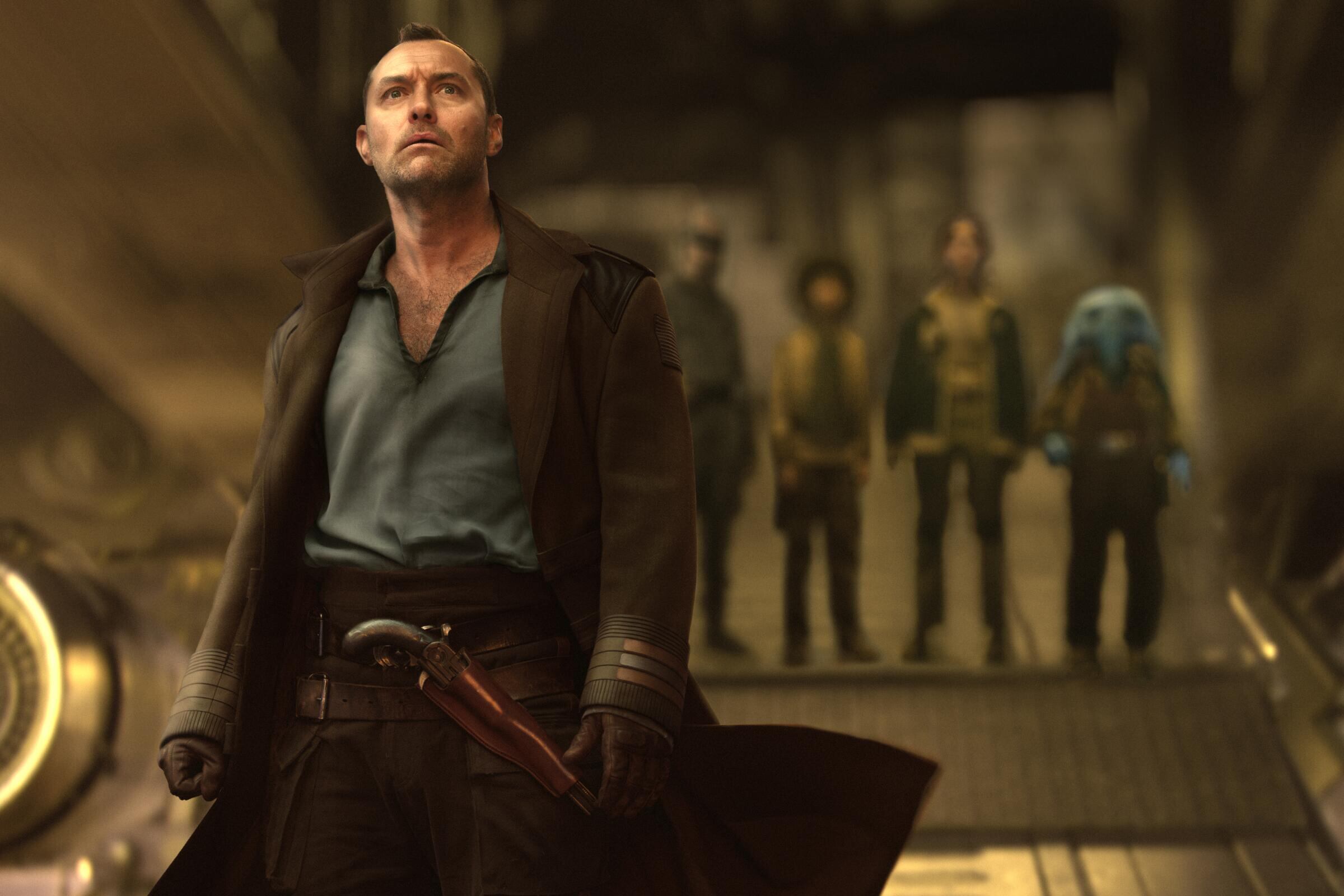 Jude Law como Jod Na Nawood en una escena de la serie "Star Wars: Skeleton Crew" (Foto: Lucasfilm)