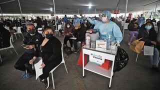 Vacunación: ciudadanos se van del Parque de la Exposición al saber que recibirán dosis de Sinopharm