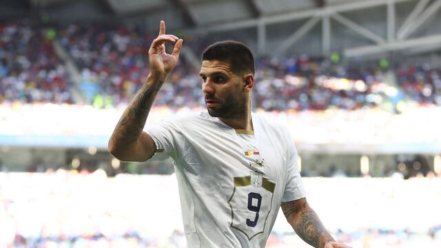 Llegó el gol del ‘9′: Aleksandar Mitrovic anotó el 3-1 de Serbia vs. Camerún | VIDEO