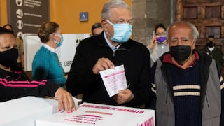 “¡Viva Zapata!”: AMLO anuló su voto en el referendo revocatorio de México