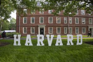 Donald Trump: Gobierno exhorta a Harvard a entregar historial de estudiantes extranjeros
