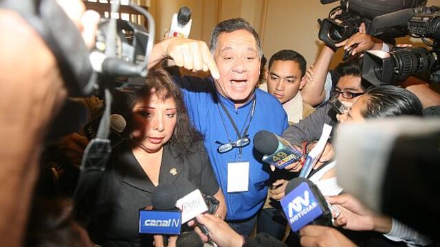 Ex esposo de congresista Anicama fue detenido por robar cable