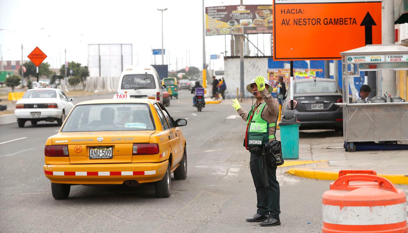 Desvío por obras del Ramal de la Línea 4 del Metro de Lima y Callao. | Foto referencial: Andina