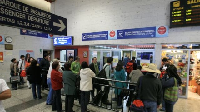 Arequipa: aeropuerto fue cerrado por amenaza de bomba durante una hora y media
