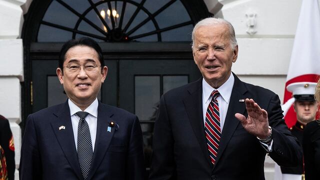 Biden recibe al primer ministro japonés Kishida para fortalecer lazos frente a China
