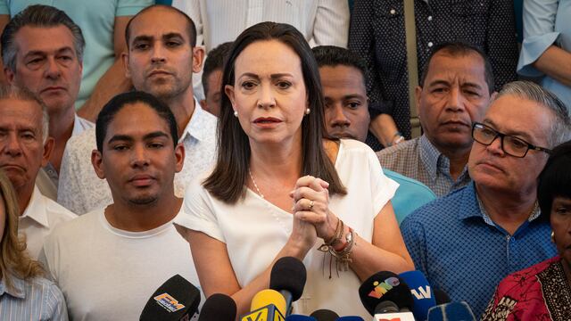 Maduro “escogió a sus candidatos”: Machado carga contra el opositor Manuel Rosales en Venezuela