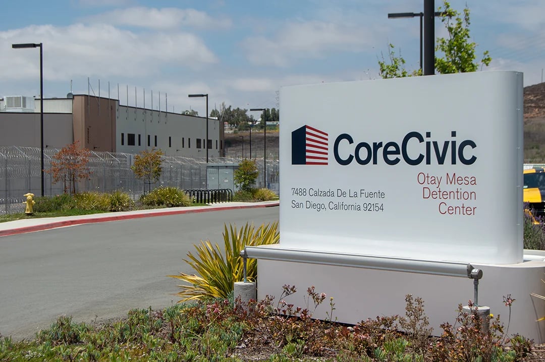 Este es uno de los centros de detención que ICE ha comprado en San Diego (Foto: CoreCivic)
