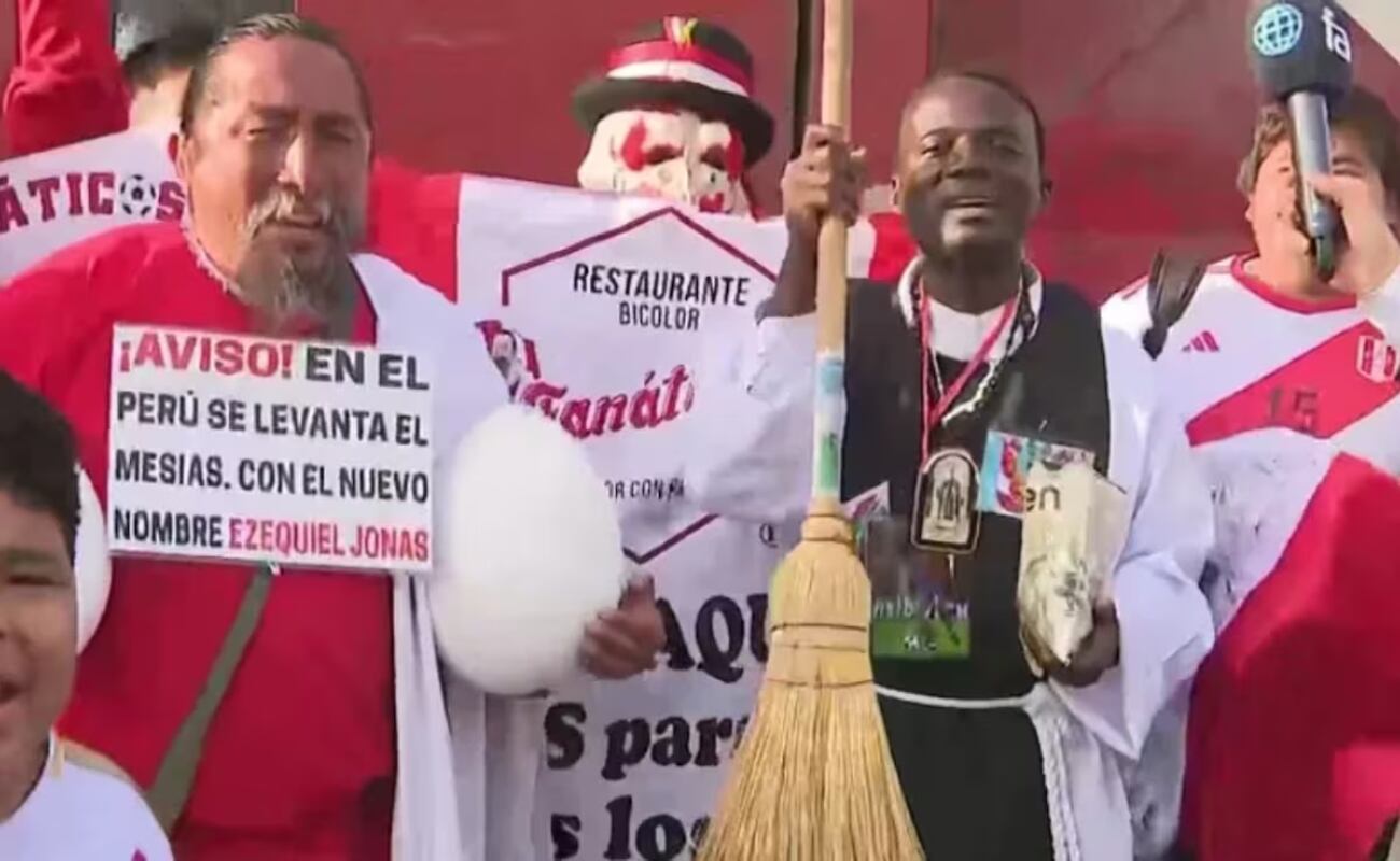 Diego Rebagliati ha señalado que Carlos Zambrano, jugador clave en el plantel de Jorge Fossati, no debe disputar el partido contra Argentina, pensando en los partidos de marzo contra Bolivia y Venezuela.