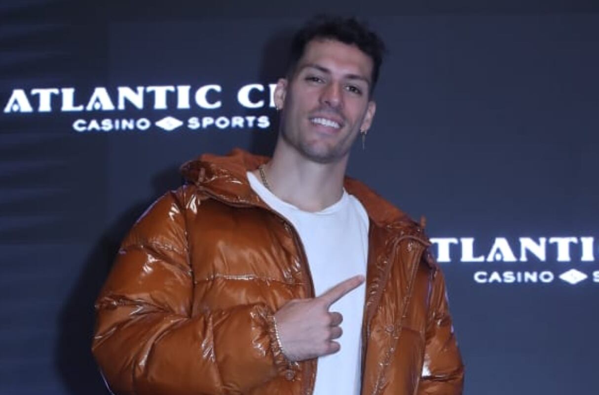 Patricio Parodi no descarta casarse con Luciana Fuster pese a mantener una relación a distancia. (Foto: Instagram)