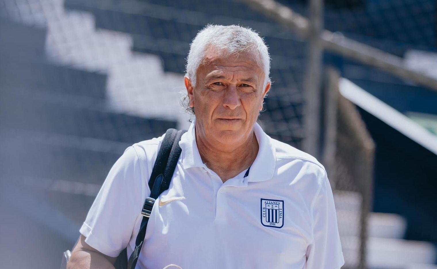 El entrenador de Alianza Lima lamentó el resultado en Córdoba que los deja fuera de Copa Libertadores.