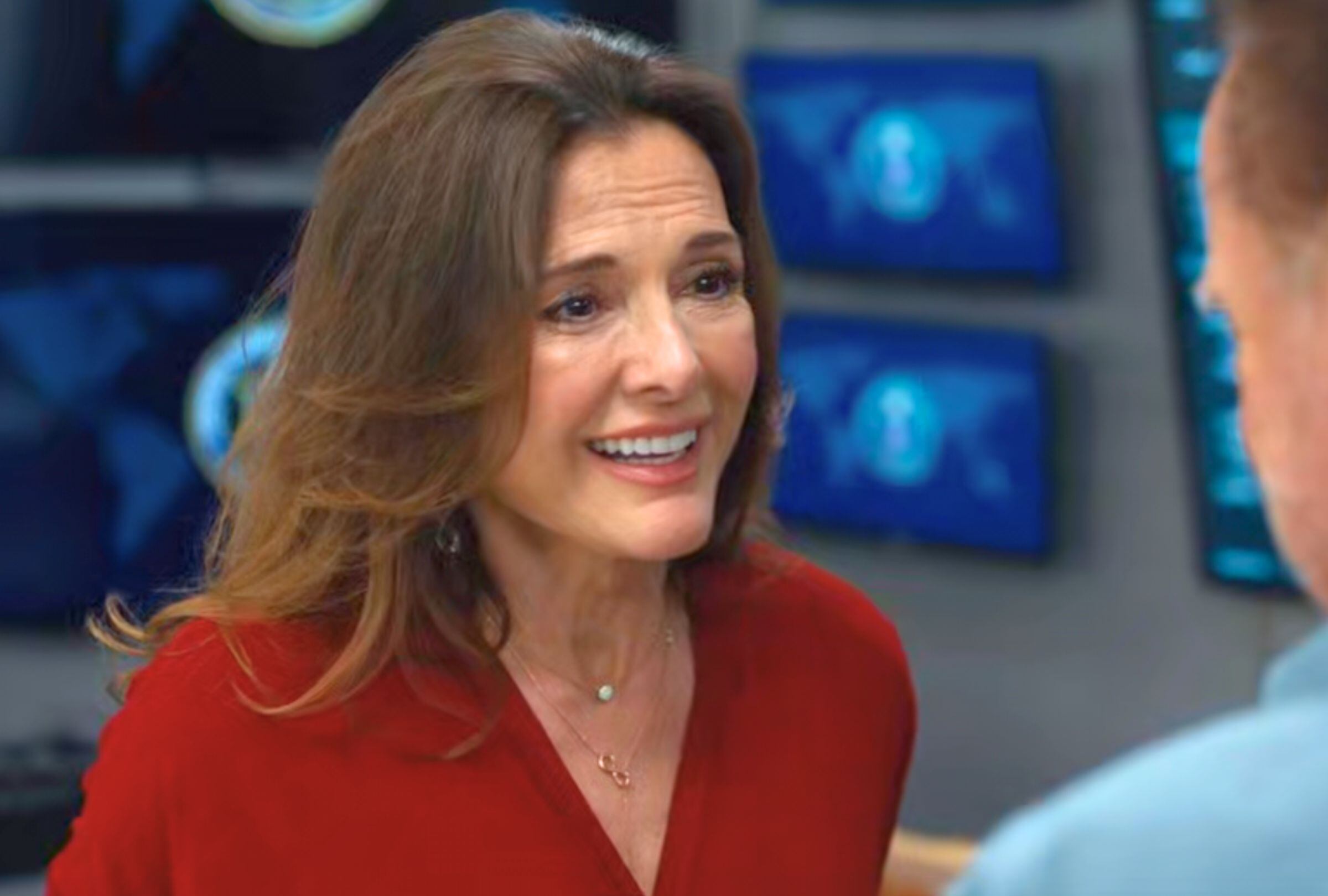 Fabiana Udenio como Tally Brunner en una escena del episodio final de la temporada 2 de la serie "FUBAR" (Foto: Netflix)