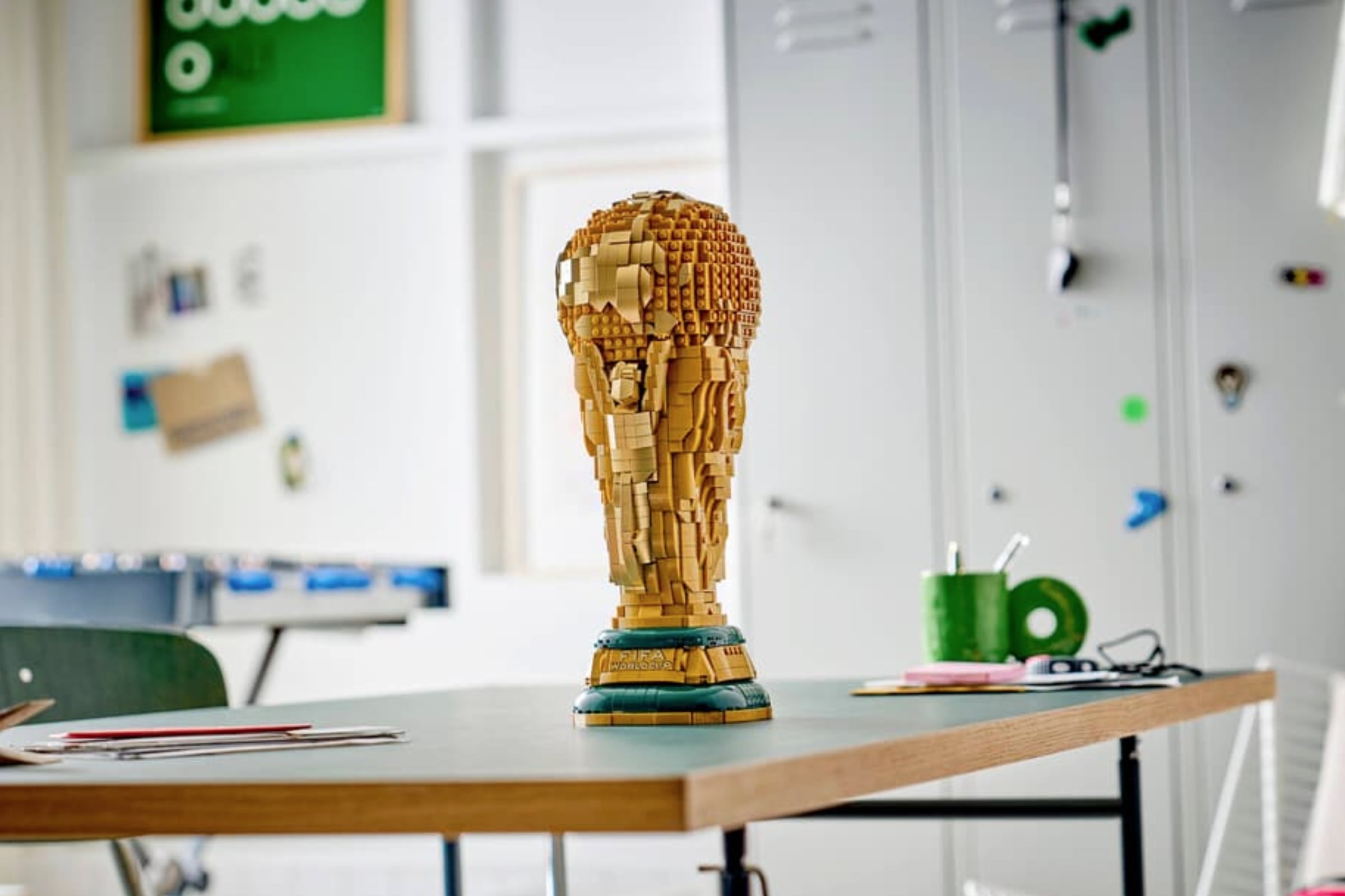 Se trata de una réplica de la Copa del Mundo de la FIFA, aunque este artículo debe ser armado con piezas interconectables. (Crédito: LEGO)