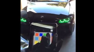 Cambia el color de las luces de su auto con un iPad