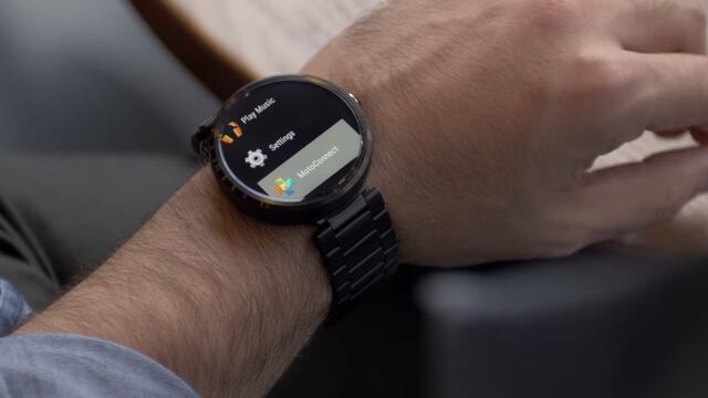 Con este gadget controla tu reloj inteligente sin tocarlo
