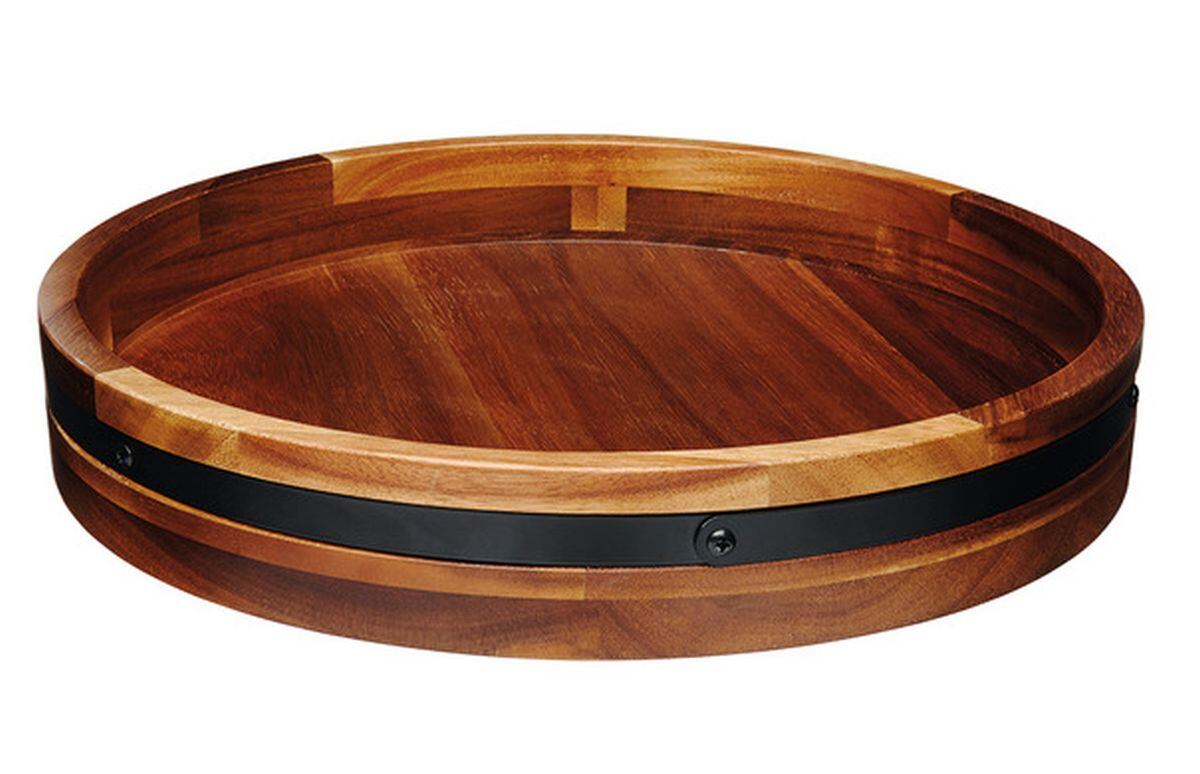 Lazy Susan de madera con borde de metal. (Foto: ALDI)