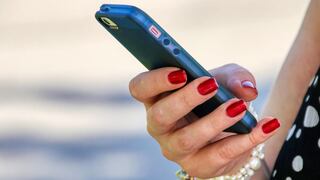 Indecopi multa a Telefónica y Entel por hostigar a usuarios con llamadas y mensajes no deseados