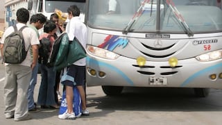 Ladrones golpearon y robaron a 40 pasajeros de bus en Huacho