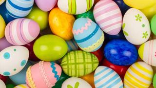 ¿Por qué Estados Unidos tiñe patatas, cebollas y cacahuates como huevos de Pascua?