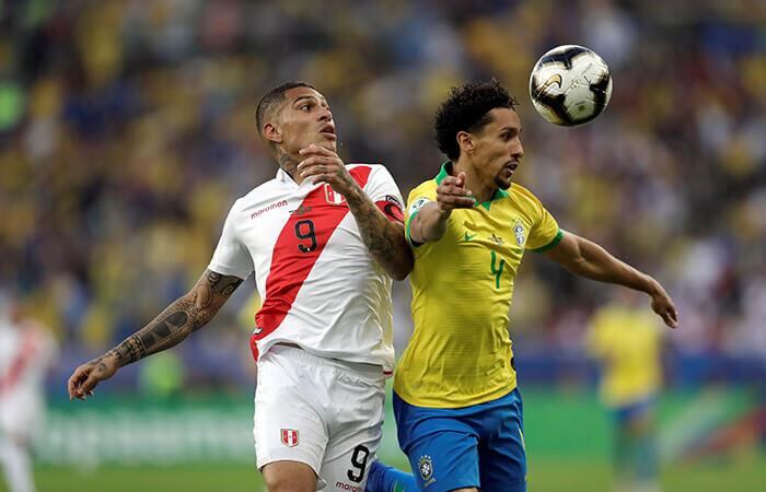 Con Paolo Guerrero en oncena de Ricardo Gareca, Perú dio pelea, pero no le alcanzó para ganar la Copa América 2019 finalmente lograda por la Brasil de Tite. (Fuente: EFE)