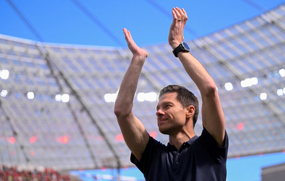 Luego de la despedida de la Carlo Ancelotti, Real Madrid presentó oficialmente como nuevo director técnico a Xabi Alonso.