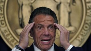 Cada vez más aislado, el gobernador de Nueva York se resiste a renunciar tras ser señalado de acoso sexual