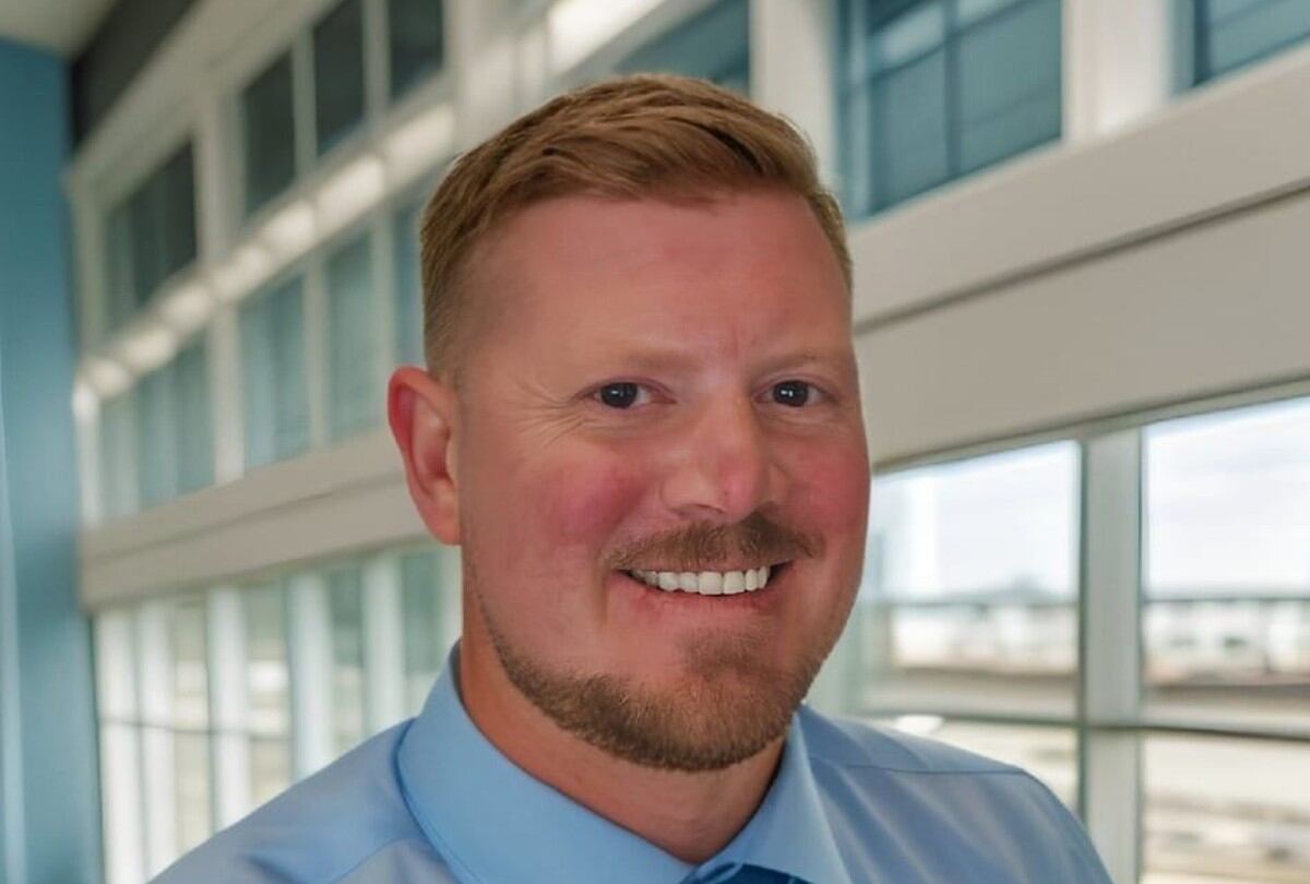 La vida del entrenador terapéutico cambió de un día para otro. (Foto: Max Armstrong / Facebook)