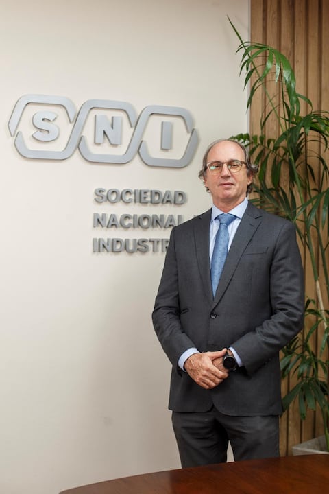“Los partidos vinculados a la minería ilegal, no creo que puedan ser la solución para este problema”, afirmó el presidente de la SNI. (Foto: César Campos/ El Comercio)