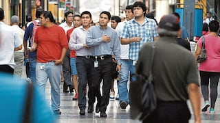 La población menor de 25 años tiene uno de cada 10 empleos adecuados 