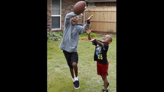 Obama pide investigar lesiones en deportes infantiles