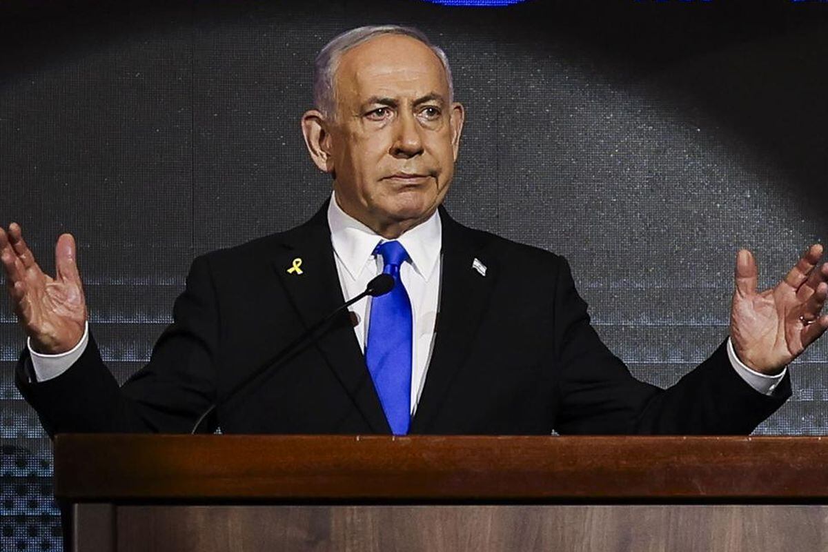 El primer ministro israelí, Benjamin Netanyahu, pronuncia un discurso el 13 de agosto de 2025. Foto: EFE/EPA/Ronen Zvulun