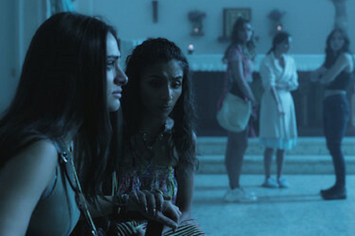 Valentina se entera de que Federico es su hermano y Bautista intenta tranquilizarla (Foto: La venganza de las Juanas/ Netflix)