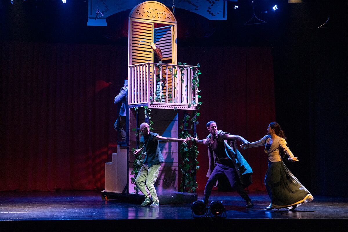 La obra “Cyrano de Bergerac” se presenta los sábados desde el 13 de junio al 4 de julio en el Centro Cultural de la Universidad de Lima. (Foto: EL COMERCIO/HUGO GERARDO PEREZ TORREJÓN)