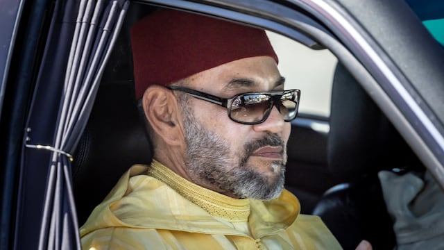 Terremoto en Marruecos: Mohamed VI habla con heridos y médicos y dona sangre en su visita al hospital de Marrakech