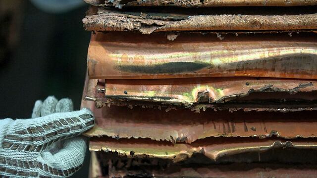 Pese a que la producción de cobre aumentó en 2021 comparado al 2020, aún no alcanzan los niveles prepandemia. (Foto referencial: AFP)