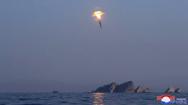 Japón llama a refugio a los habitantes de una isla por misil norcoreano