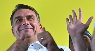 Flávio Bolsonaro suma el apoyo de otros dos partidos de derecha para la segunda vuelta en Brasil